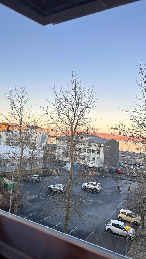Theater Row Apartments Ρέυκιαβικ Εξωτερικό φωτογραφία