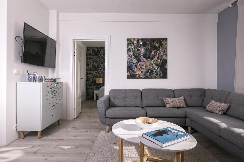 Theater Row Apartments Ρέυκιαβικ Εξωτερικό φωτογραφία